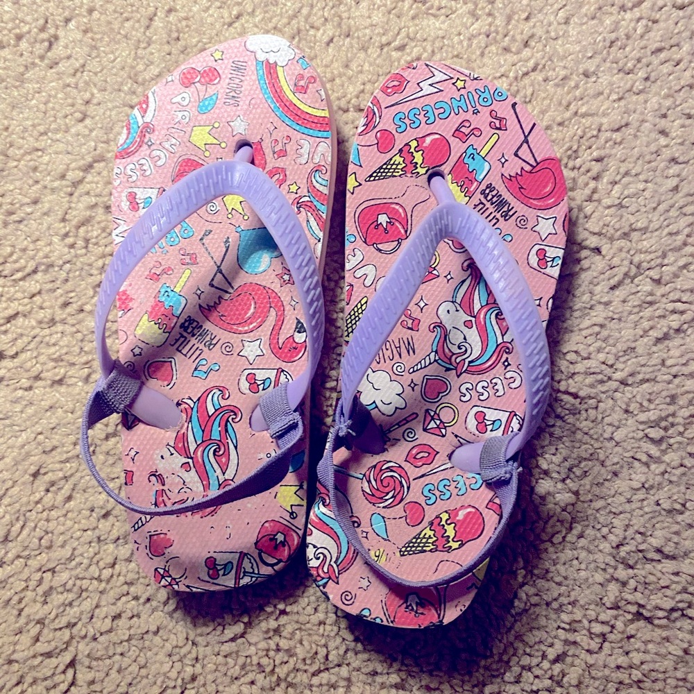 Toddler girl flip flops size 9/10